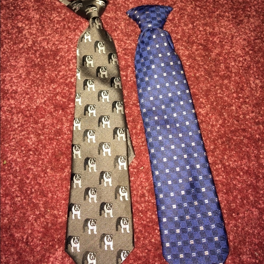Little boys 2 ties 👔